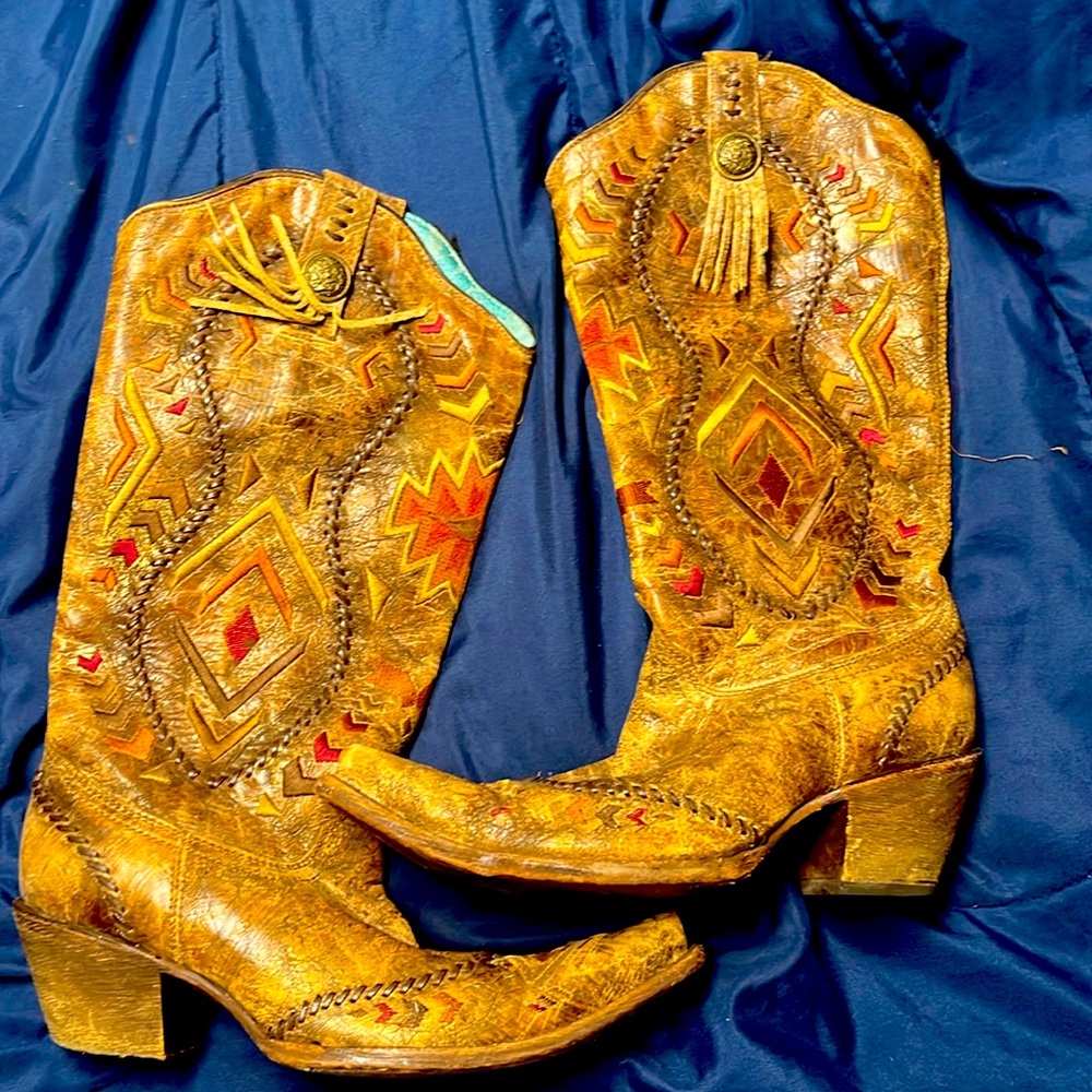 Corral Vintage Original price $400